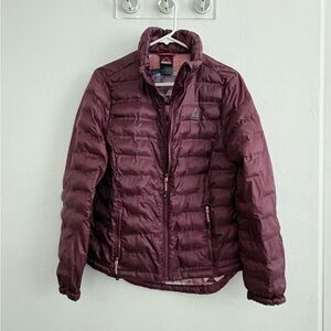 Gerry Burgundy Light Weight Quilted Jacket Women’s Medium